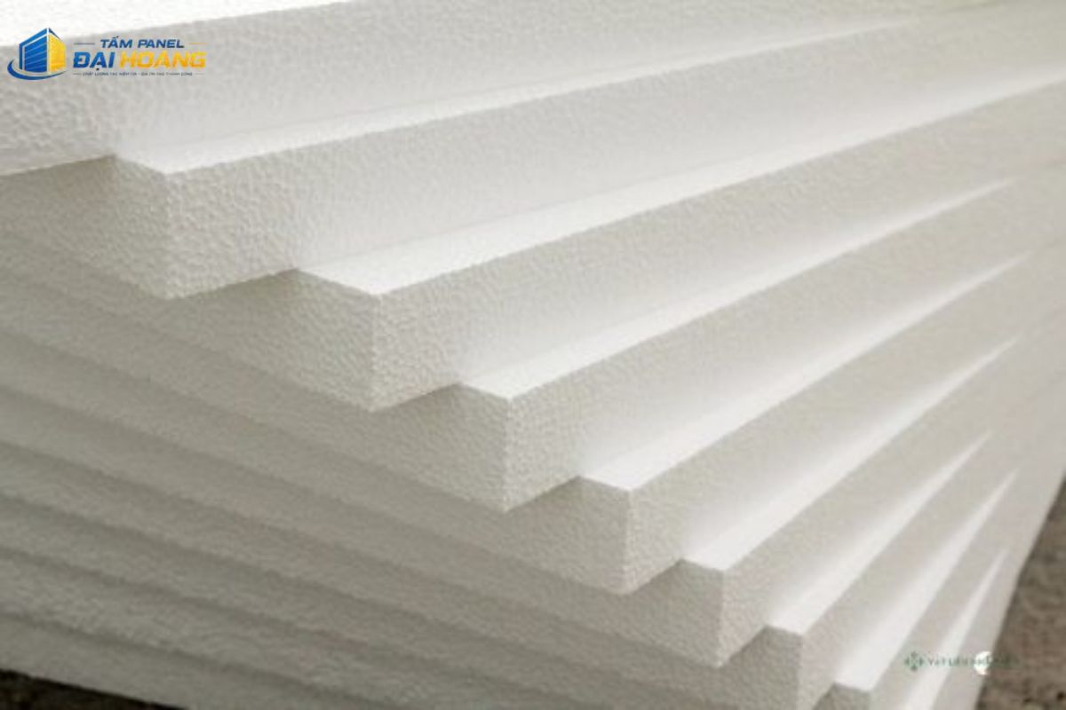 Tấm xốp cách nhiệt EPS màu trắng dùng cho mái nhà