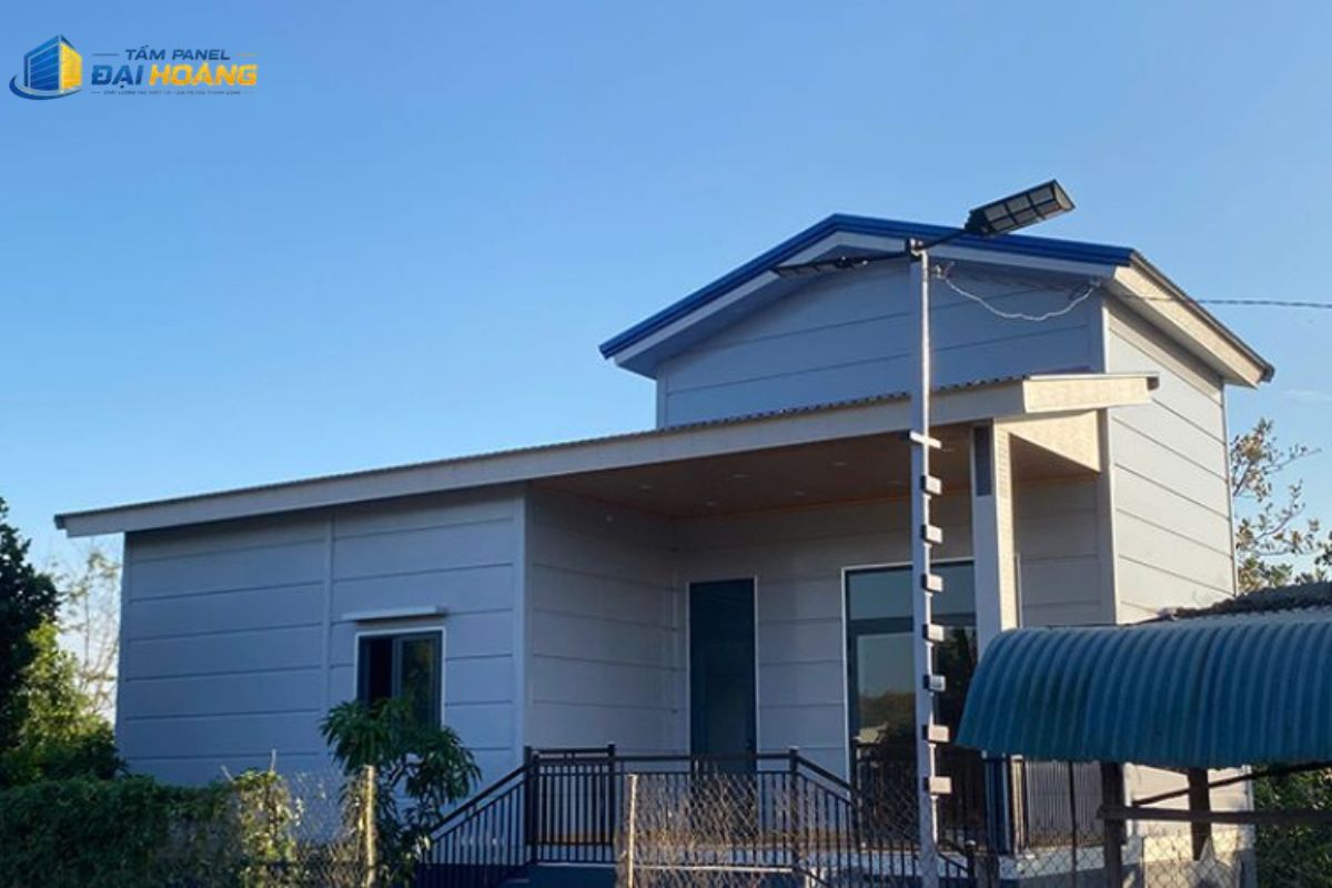 Lắp đặt hệ thống tường bao trọng lượng nhẹ và thẩm mỹ trong dự án Thi Công Tấm Panel Cần Thơ cho nhà ở