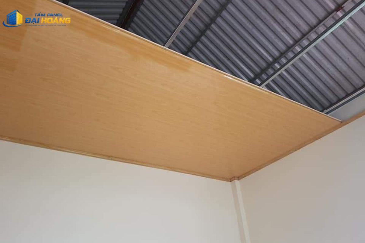 Mẫu trần thả panel chống nóng cho nhà dân dụng