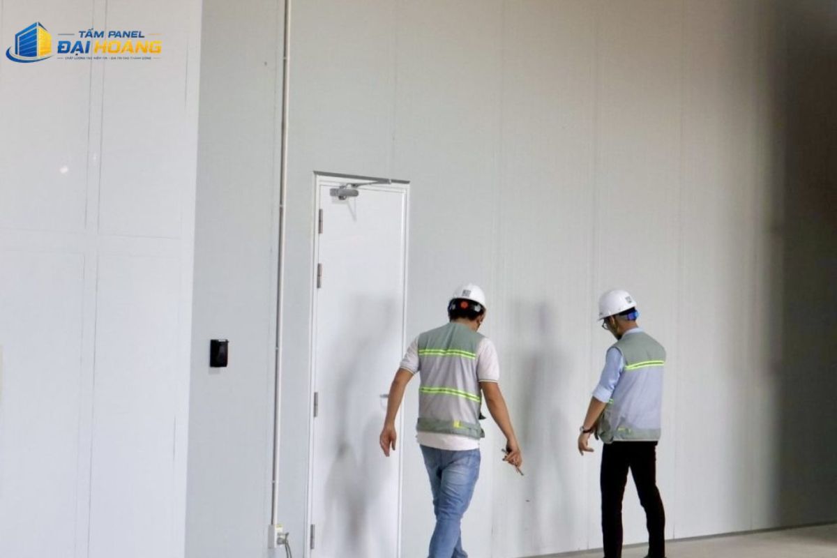 Thợ lắp đặt thi công tấm panel phường An Lạc cho nhà xưởng