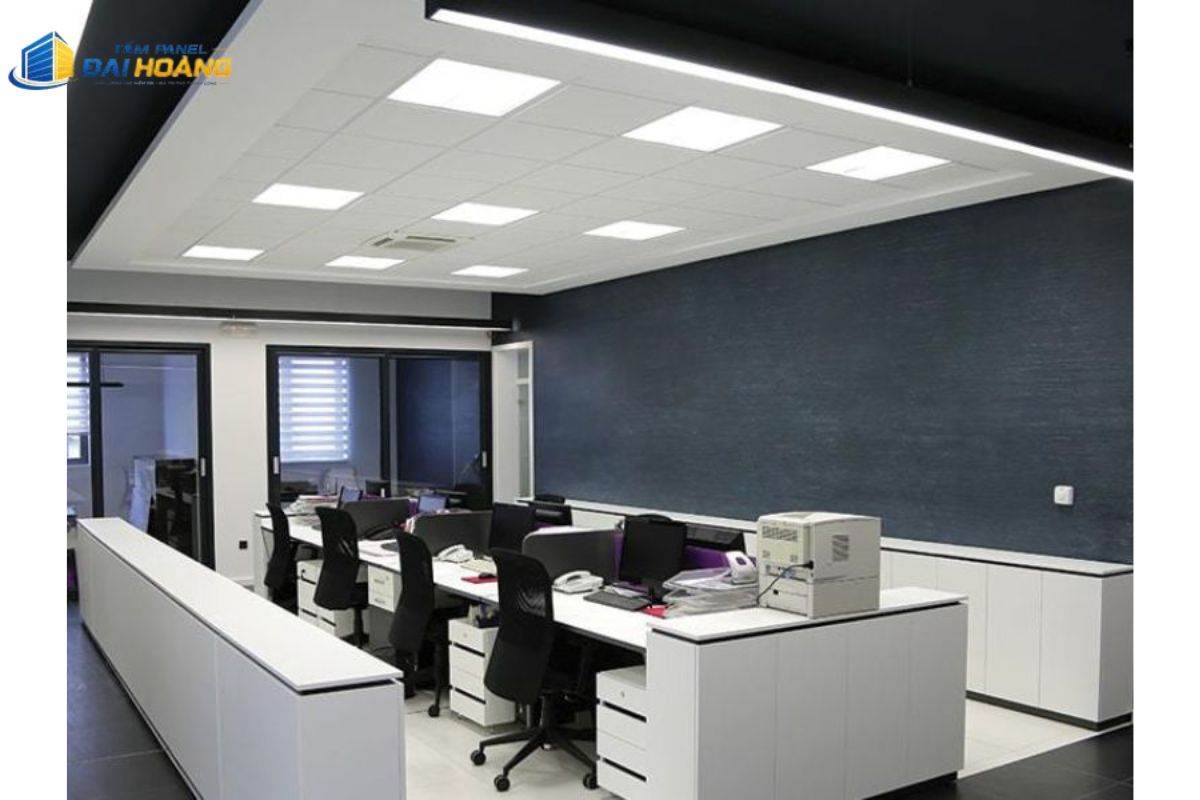 Hoàn thành thi công tấm panel phường Bến Nghé làm vách ngăn văn phòng giúp tạo không gian làm việc hiện đại, thẩm mỹ