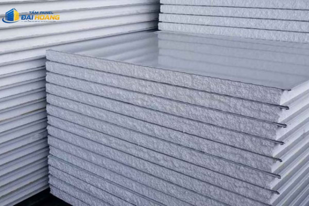 Mẫu tấm panel EPS và Rockwool đặt cạnh nhau