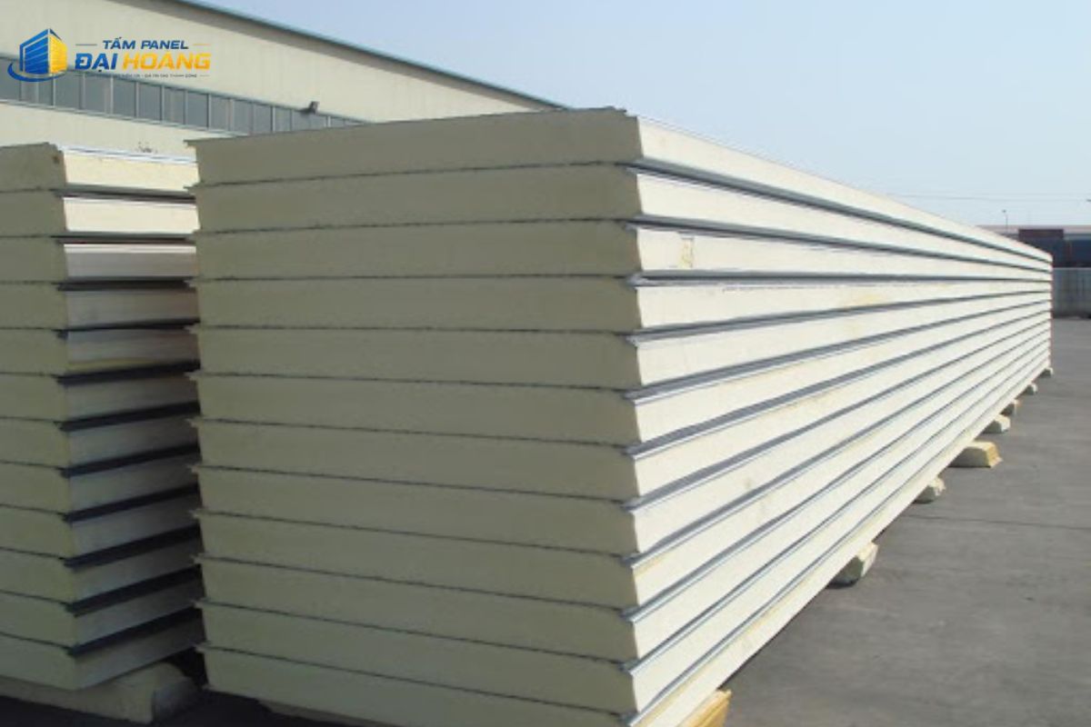 Tấm panel EPS cách nhiệt chất lượng cao phục vụ thi công tấm panel phường Tân Phú