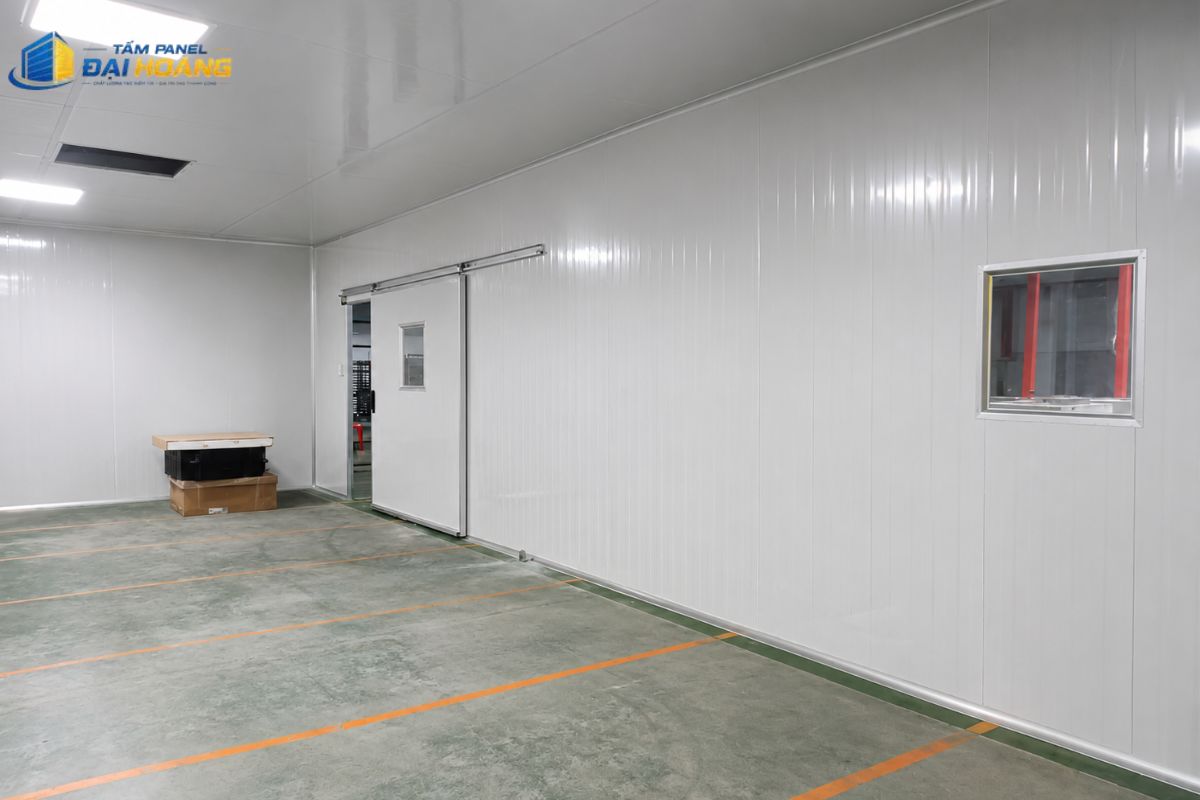 Nghiệm thu và bàn giao công trình kín khít, đạt chuẩn sau khi hoàn thành thi công tấm panel phường Tân Phú