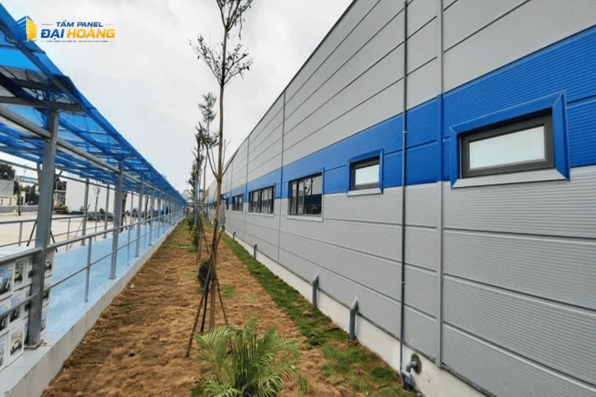 Công trình tường panel hoàn thiện tại khu công nghiệp